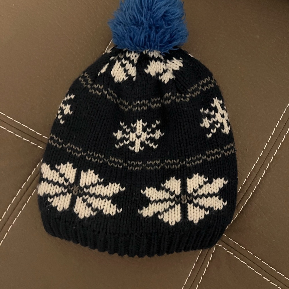 Carter's Black and White Snowflake Knit Hat